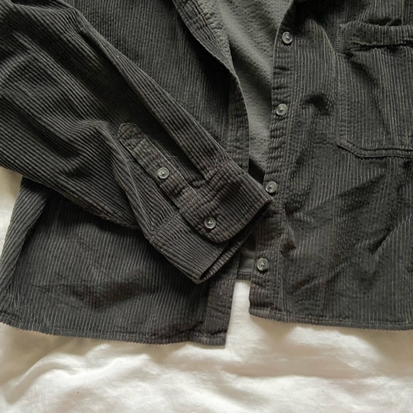 American Eagle Corduroy Shacket - Picture 2 of 3